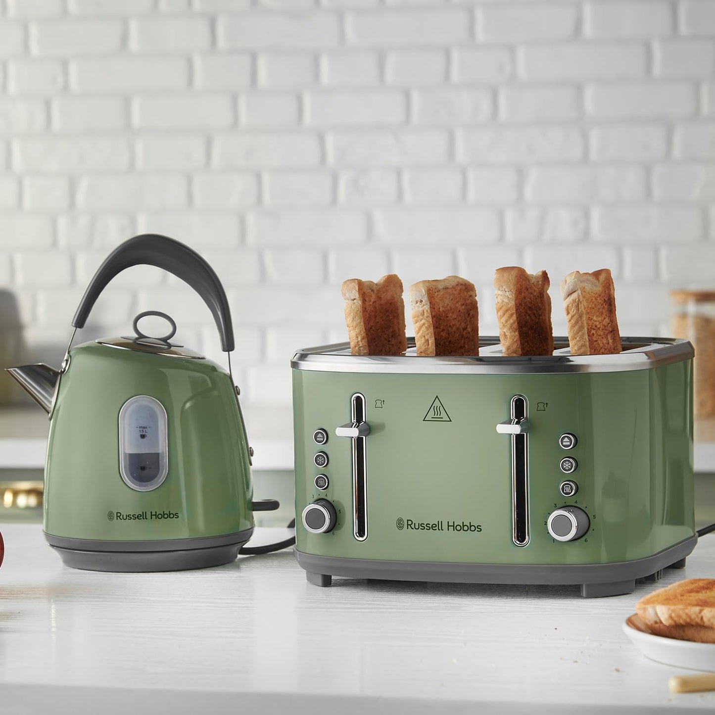 Russell Hobbs 4-Slice Toaster – Extra-Wide Slots, Sage