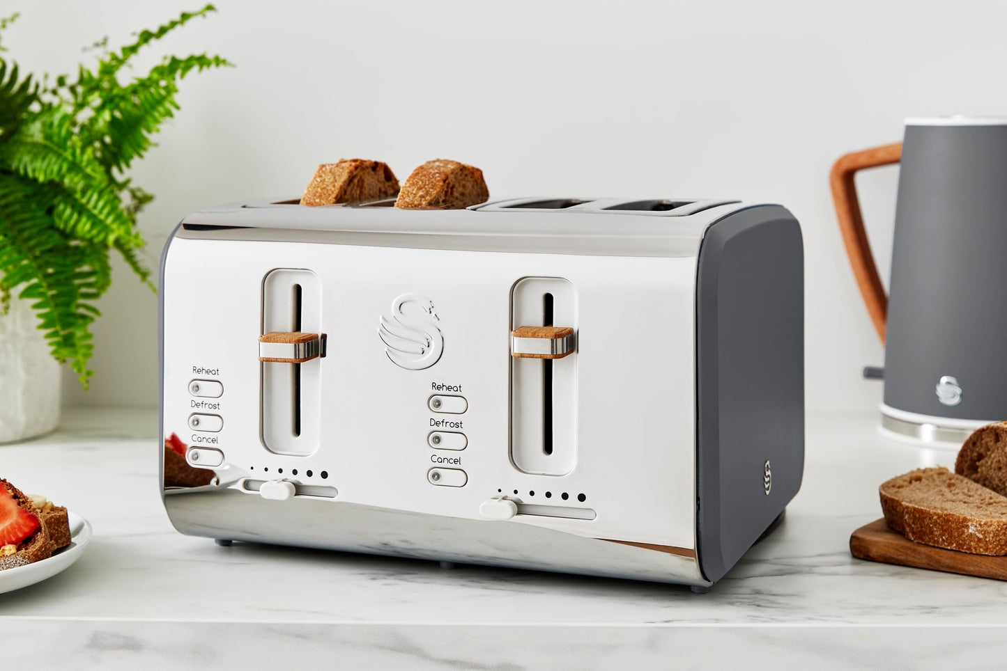 Swan Nordic 4-Slice Toaster – 1500W, Grey, Defrost & Reheat Functions