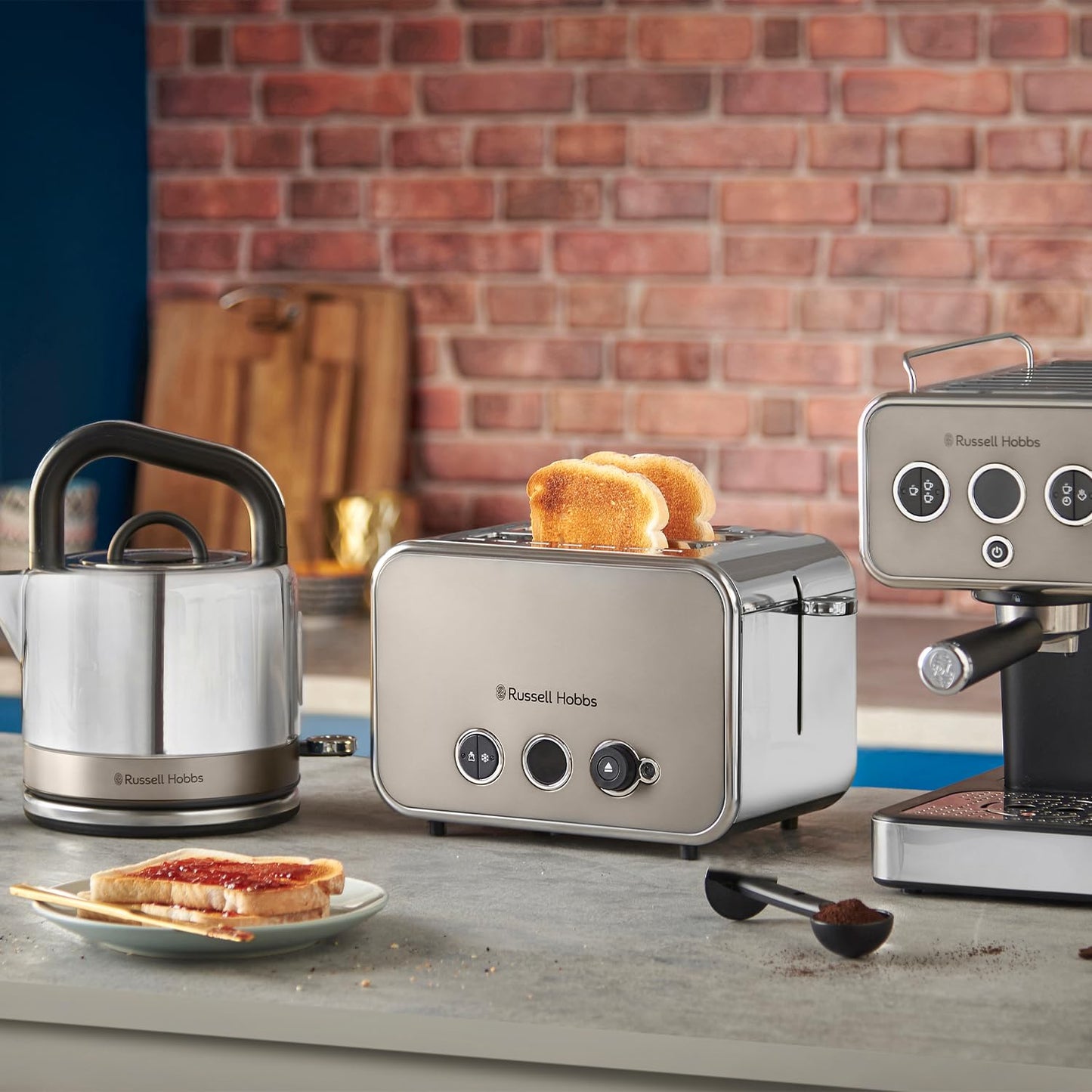 Russell Hobbs 2-Slice Distinctions Toaster – Extra-Wide Slots, Stainless Steel & Titanium